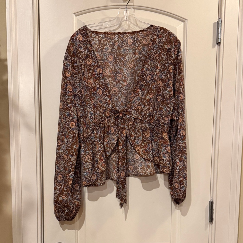 SHEIN Brown Paisley Tie-Front Blouse